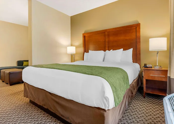 Comfort Inn & Suites
